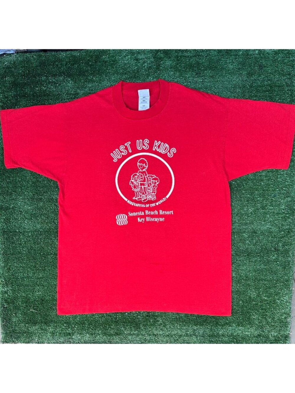 Vintage 90s Sonesta Key Biscayne T-Shirt Red Kidcore Ironic Single Stitch Humor